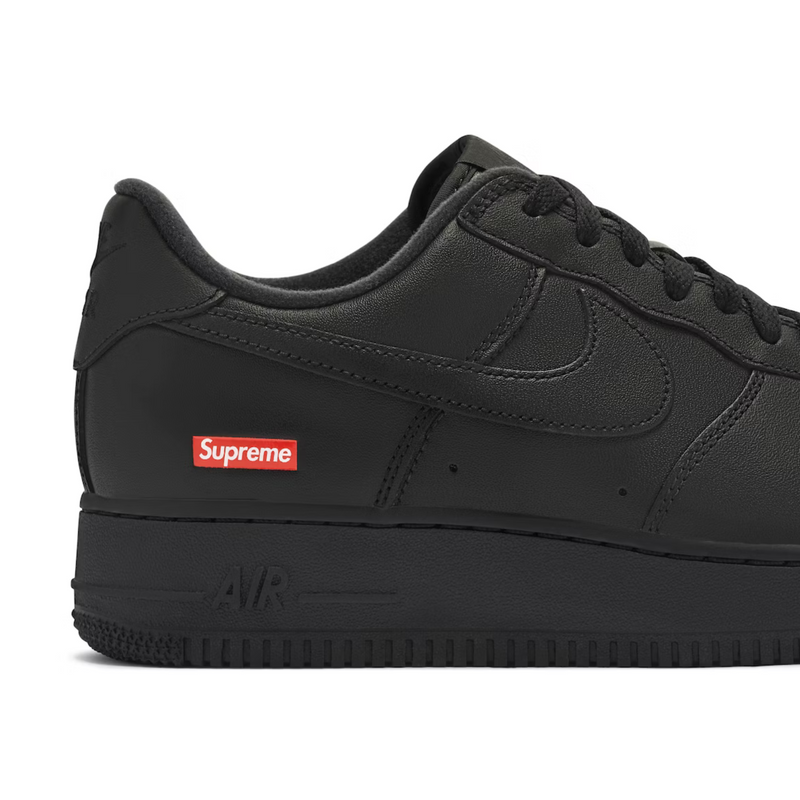 Nike Air Force 1 Low "Supreme Black"